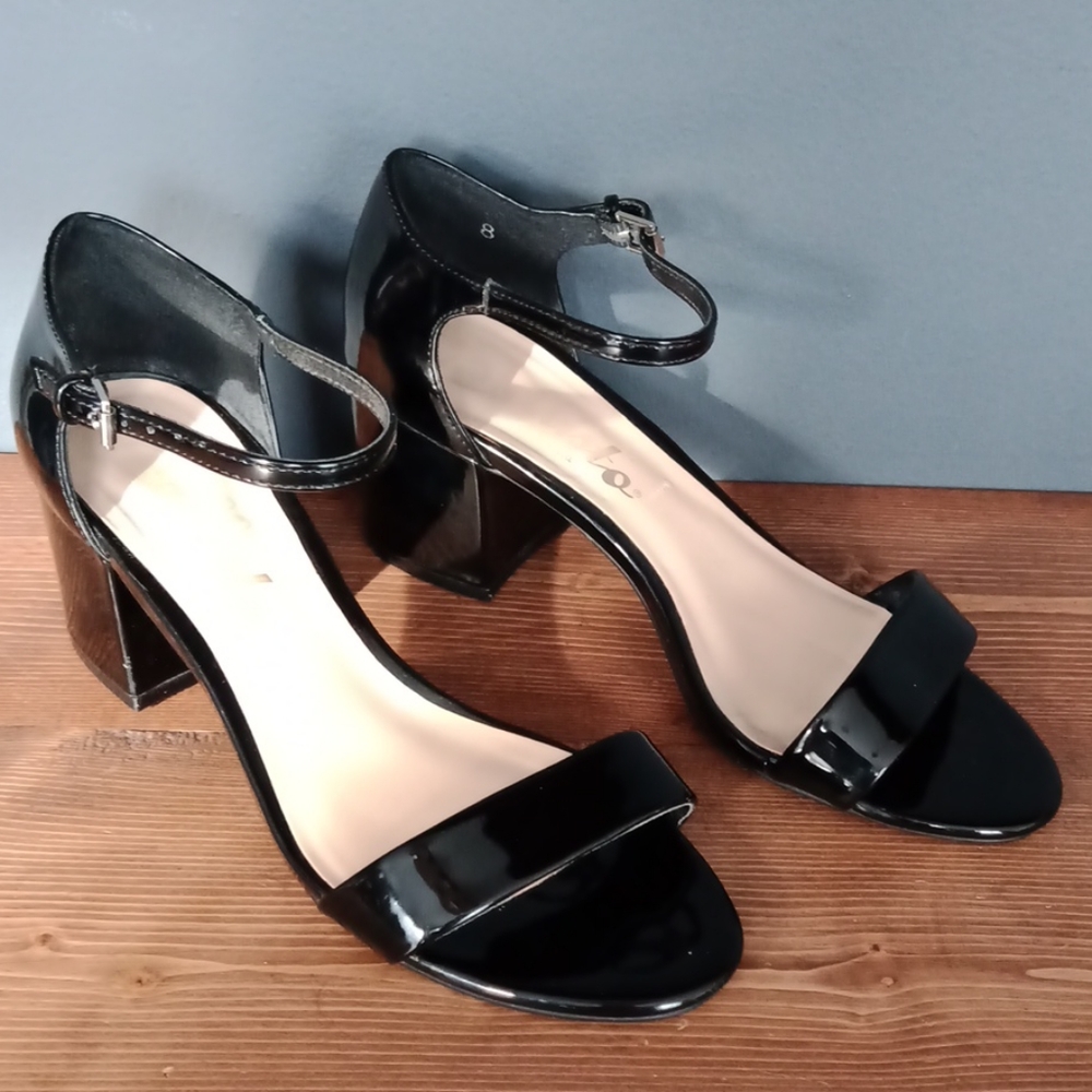Callisto of California sandals